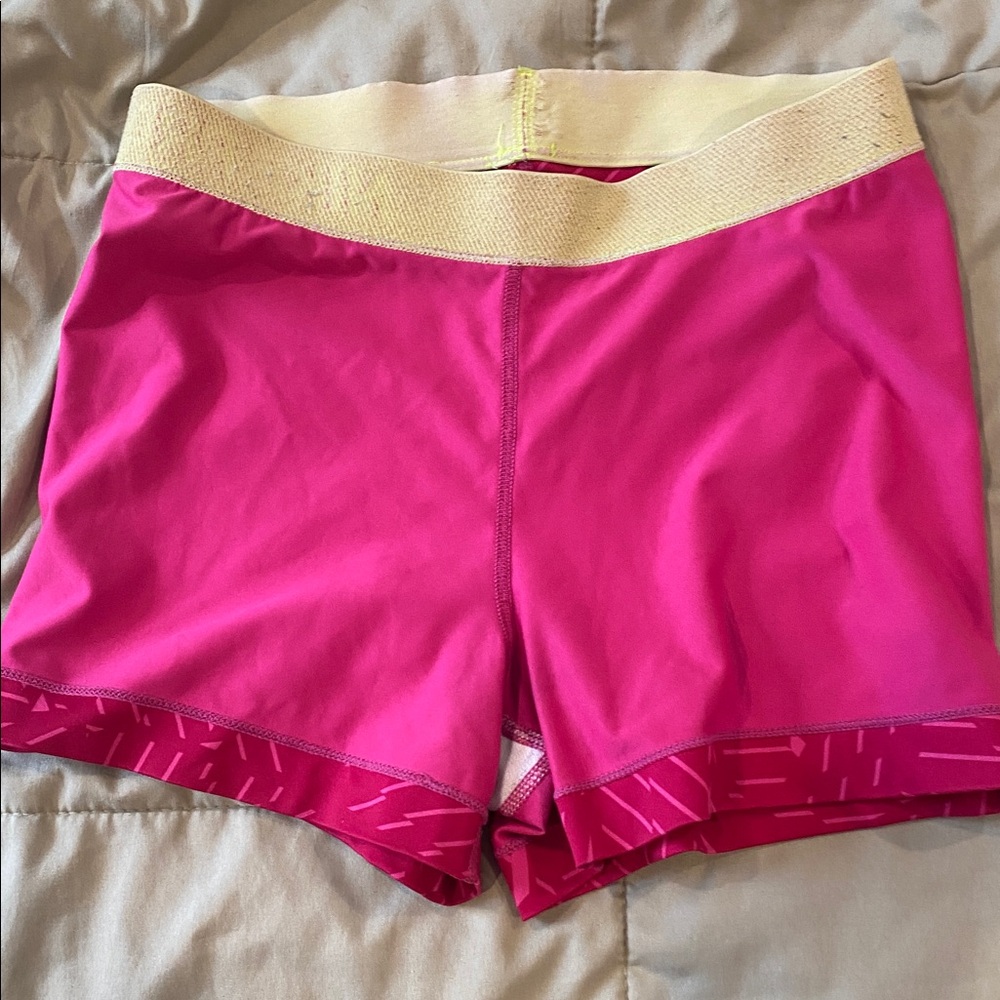 Nike Pro Fuchsia and yellow girls shorts  size medium good condition - Picture 10 of 16